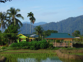 AMBOW Homestay Jungle Trekking & Village Tour